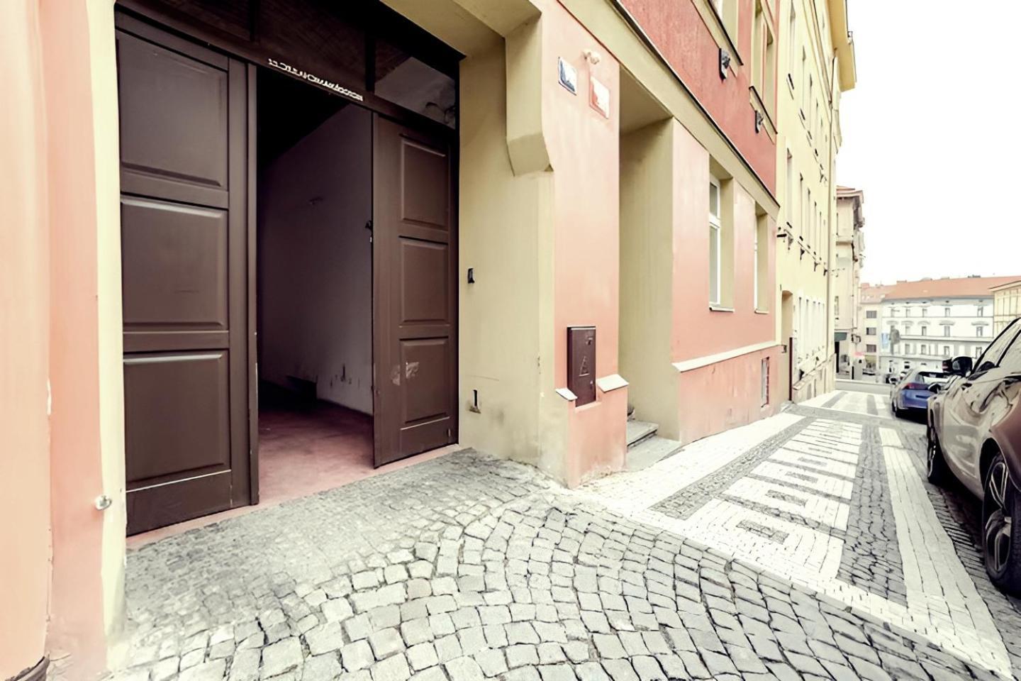 Appartamento Stylish In Heart Of Zizkov Near Iconic Sites